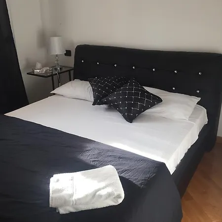 Bed and breakfast Maison Burlesque *